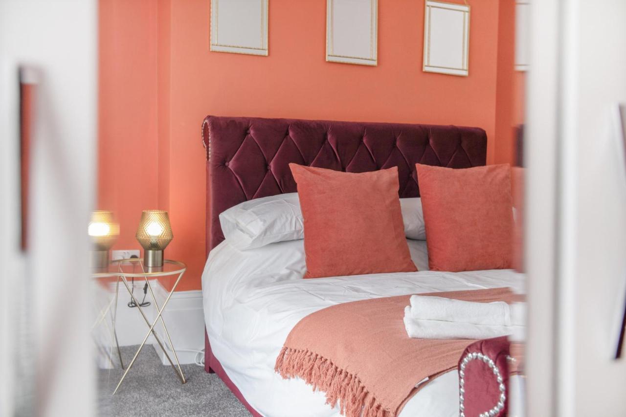 Stunning 4-Bedroom, 2 Bathrooms In Sunderland Sunderland  Exterior photo